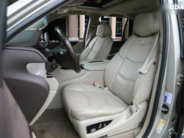 Кадиллак Эскалейд 2014 в Харькове на Automoto.ua Кадиллак Эскалейд, объемом двигателя 6.2 л и пробегом 101 тыс. км за 31500 $, фото 7 на Automoto.ua