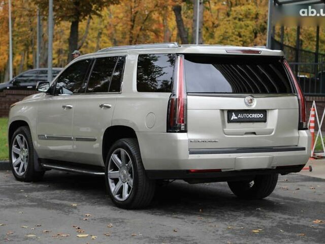 Кадиллак Эскалейд 2014 в Харькове на Automoto.ua Кадиллак Эскалейд, объемом двигателя 6.2 л и пробегом 101 тыс. км за 31500 $, фото 3 на Automoto.ua