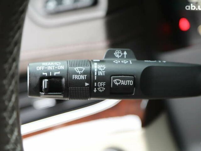 Кадиллак Эскалейд 2014 в Харькове на Automoto.ua Кадиллак Эскалейд, объемом двигателя 6.2 л и пробегом 101 тыс. км за 31500 $, фото 24 на Automoto.ua