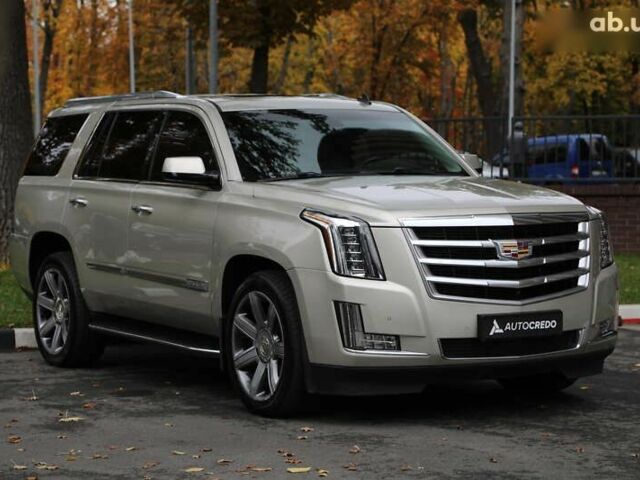 Кадиллак Эскалейд 2014 в Харькове на Automoto.ua Кадиллак Эскалейд, объемом двигателя 6.2 л и пробегом 101 тыс. км за 31500 $, фото 2 на Automoto.ua