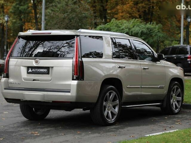 Кадиллак Эскалейд 2014 в Харькове на Automoto.ua Кадиллак Эскалейд, объемом двигателя 6.2 л и пробегом 101 тыс. км за 31500 $, фото 5 на Automoto.ua