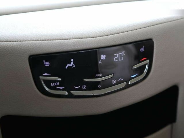 Кадиллак Эскалейд 2014 в Харькове на Automoto.ua Кадиллак Эскалейд, объемом двигателя 6.2 л и пробегом 101 тыс. км за 31500 $, фото 19 на Automoto.ua