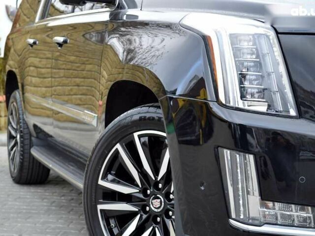 Каділак Ескалейд, об'ємом двигуна 6.2 л та пробігом 165 тис. км за 37500 $, фото 3 на Automoto.ua