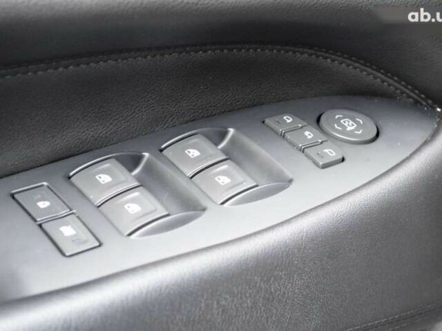 Каділак Ескалейд, об'ємом двигуна 6.2 л та пробігом 165 тис. км за 37500 $, фото 26 на Automoto.ua