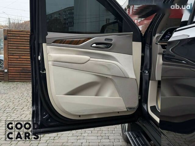 Каділак Ескалейд, об'ємом двигуна 6.2 л та пробігом 41 тис. км за 112000 $, фото 16 на Automoto.ua