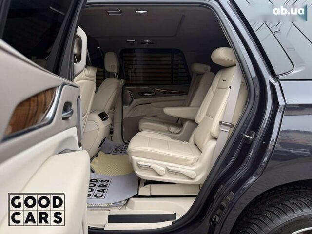 Каділак Ескалейд, об'ємом двигуна 6.2 л та пробігом 41 тис. км за 112000 $, фото 22 на Automoto.ua