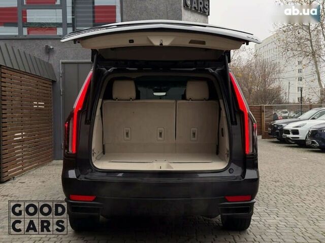 Каділак Ескалейд, об'ємом двигуна 6.2 л та пробігом 41 тис. км за 112000 $, фото 6 на Automoto.ua