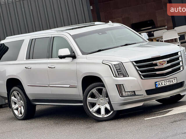 Серый Кадиллак Эскалейд, объемом двигателя 6.16 л и пробегом 67 тыс. км за 41900 $, фото 7 на Automoto.ua