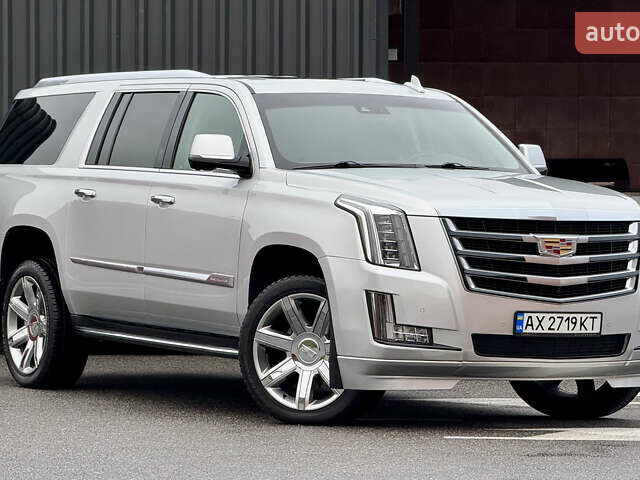 Серый Кадиллак Эскалейд, объемом двигателя 6.16 л и пробегом 67 тыс. км за 41900 $, фото 4 на Automoto.ua