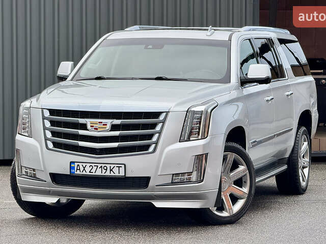 Серый Кадиллак Эскалейд, объемом двигателя 6.16 л и пробегом 67 тыс. км за 41900 $, фото 2 на Automoto.ua