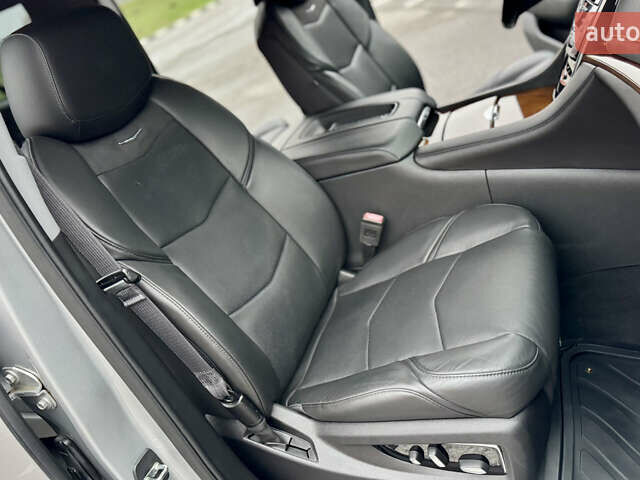 Серый Кадиллак Эскалейд, объемом двигателя 6.16 л и пробегом 67 тыс. км за 41900 $, фото 36 на Automoto.ua