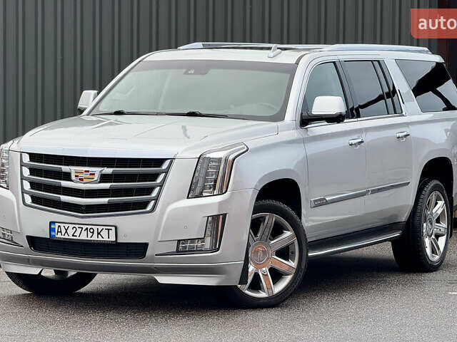 Серый Кадиллак Эскалейд, объемом двигателя 6.16 л и пробегом 67 тыс. км за 41900 $, фото 1 на Automoto.ua