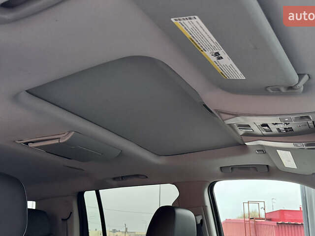 Серый Кадиллак Эскалейд, объемом двигателя 6.16 л и пробегом 67 тыс. км за 41900 $, фото 39 на Automoto.ua