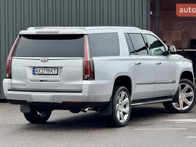 Серый Кадиллак Эскалейд, объемом двигателя 6.16 л и пробегом 67 тыс. км за 41900 $, фото 11 на Automoto.ua