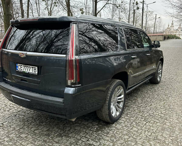 Серый Кадиллак Эскалейд, объемом двигателя 6.16 л и пробегом 176 тыс. км за 49500 $, фото 8 на Automoto.ua