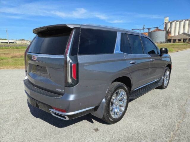 Сірий Каділак Ескалейд, об'ємом двигуна 6.2 л та пробігом 27 тис. км за 38900 $, фото 4 на Automoto.ua