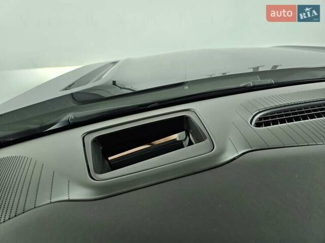 Серый Кадиллак Эскалейд, объемом двигателя 6.2 л и пробегом 34 тыс. км за 119999 $, фото 25 на Automoto.ua