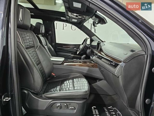 Серый Кадиллак Эскалейд, объемом двигателя 6.2 л и пробегом 34 тыс. км за 119999 $, фото 16 на Automoto.ua