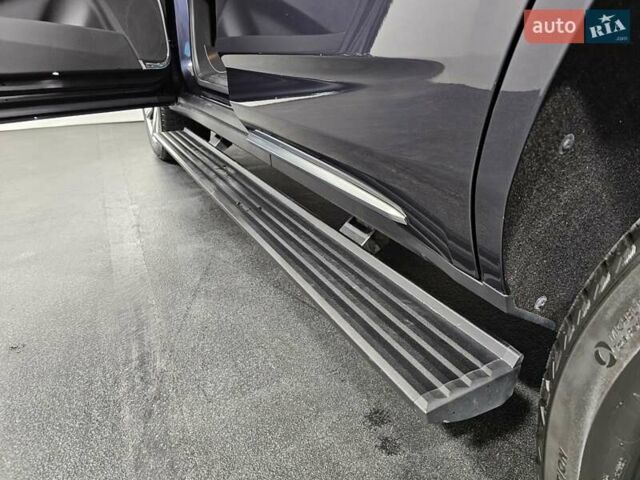 Серый Кадиллак Эскалейд, объемом двигателя 6.2 л и пробегом 34 тыс. км за 119999 $, фото 37 на Automoto.ua