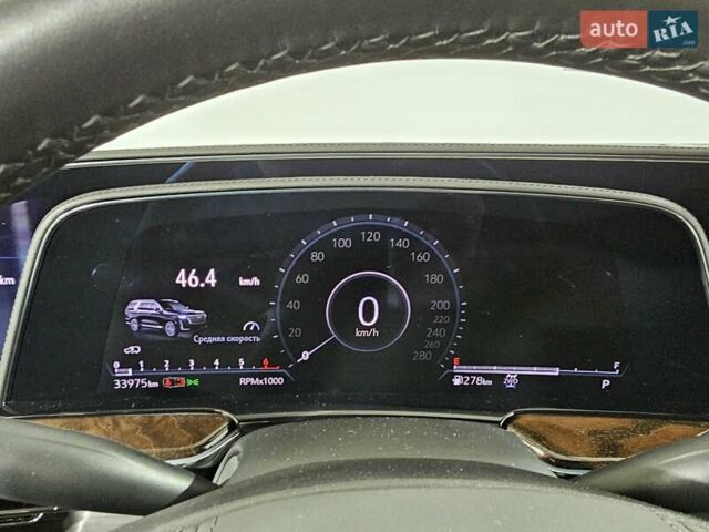 Серый Кадиллак Эскалейд, объемом двигателя 6.2 л и пробегом 34 тыс. км за 119999 $, фото 31 на Automoto.ua