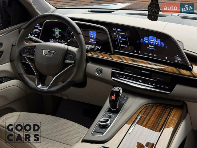 Серый Кадиллак Эскалейд, объемом двигателя 6.16 л и пробегом 41 тыс. км за 112000 $, фото 31 на Automoto.ua