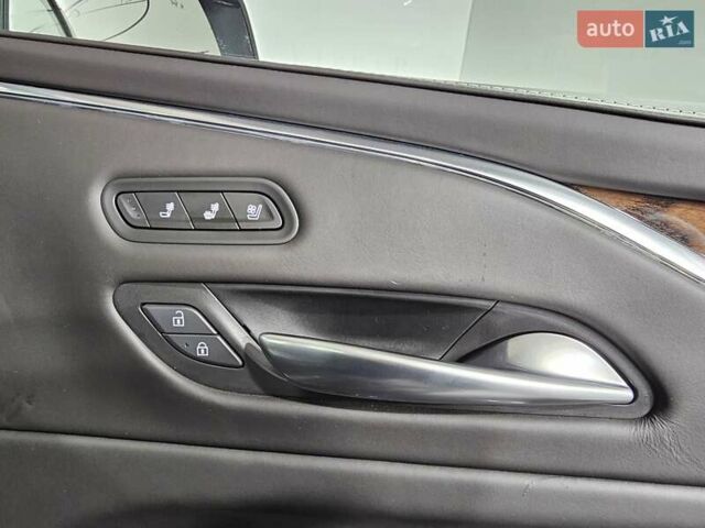 Серый Кадиллак Эскалейд, объемом двигателя 6.2 л и пробегом 34 тыс. км за 119999 $, фото 18 на Automoto.ua