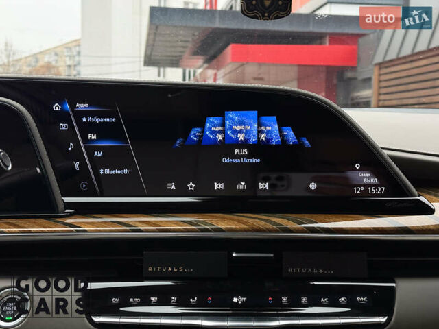 Серый Кадиллак Эскалейд, объемом двигателя 6.16 л и пробегом 41 тыс. км за 112000 $, фото 32 на Automoto.ua