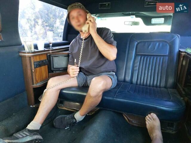 Белый Кадиллак Флитвуд, объемом двигателя 0 л и пробегом 120 тыс. км за 3999 $, фото 1 на Automoto.ua