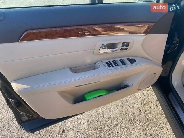 Черный Кадиллак СРХ, объемом двигателя 4.6 л и пробегом 320 тыс. км за 8000 $, фото 18 на Automoto.ua