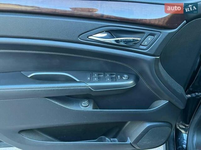Черный Кадиллак СРХ, объемом двигателя 2.99 л и пробегом 30 тыс. км за 9650 $, фото 30 на Automoto.ua