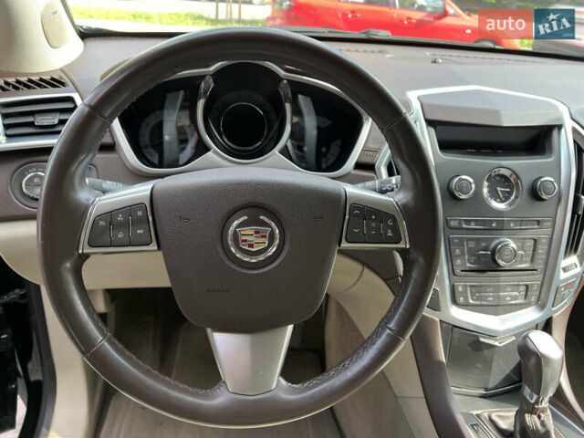 Черный Кадиллак СРХ, объемом двигателя 3 л и пробегом 145 тыс. км за 10500 $, фото 13 на Automoto.ua