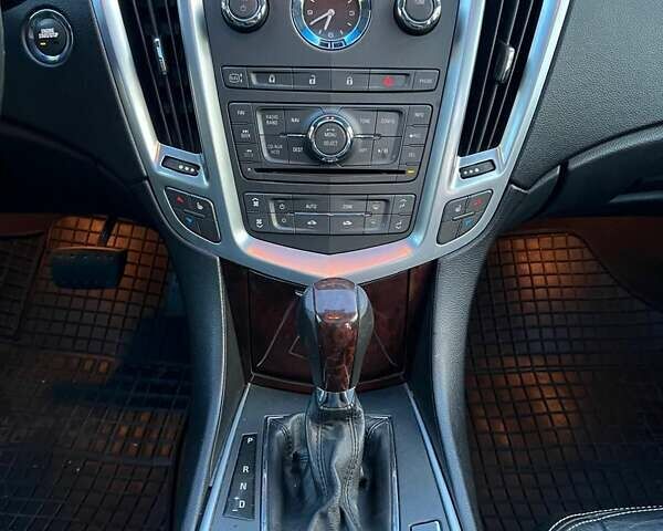 Черный Кадиллак СРХ, объемом двигателя 2.99 л и пробегом 30 тыс. км за 9650 $, фото 12 на Automoto.ua