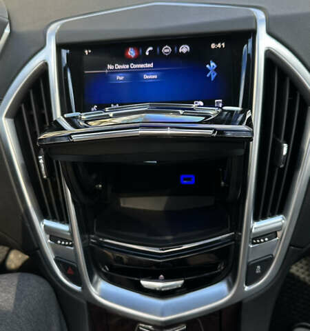 Чорний Каділак SRX, об'ємом двигуна 3.6 л та пробігом 192 тис. км за 12000 $, фото 13 на Automoto.ua