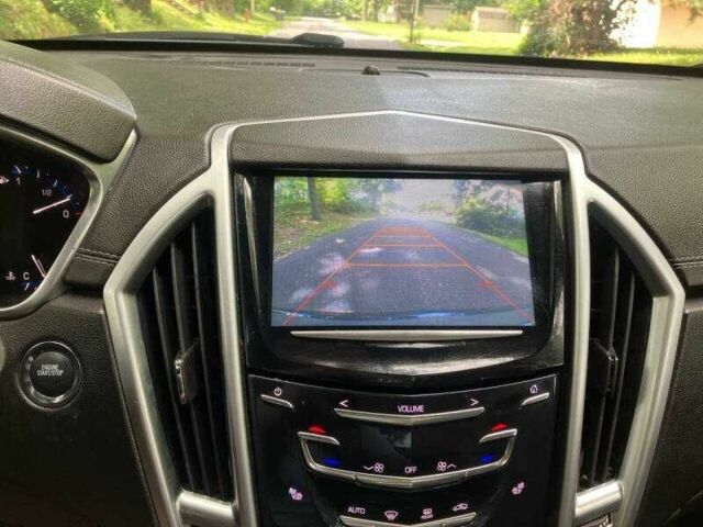 Чорний Каділак SRX, об'ємом двигуна 3.6 л та пробігом 64 тис. км за 3600 $, фото 10 на Automoto.ua