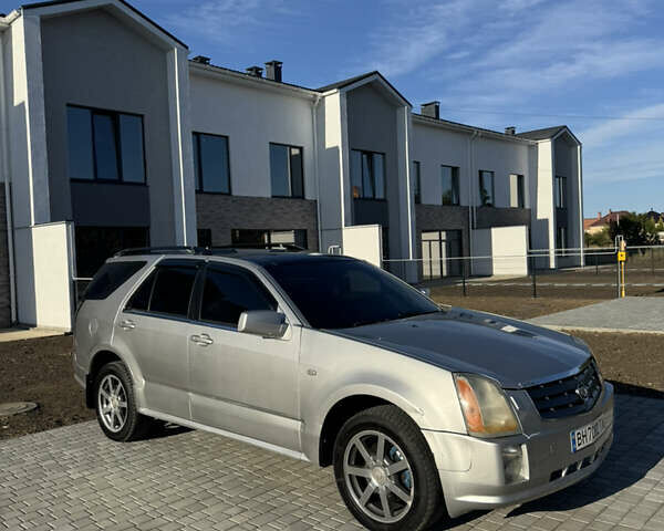 Сірий Каділак SRX, об'ємом двигуна 4.6 л та пробігом 205 тис. км за 5500 $, фото 2 на Automoto.ua