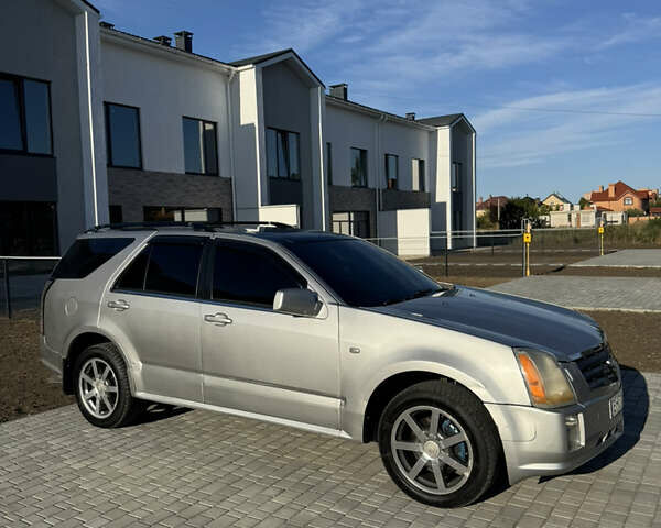 Сірий Каділак SRX, об'ємом двигуна 4.6 л та пробігом 205 тис. км за 5500 $, фото 3 на Automoto.ua