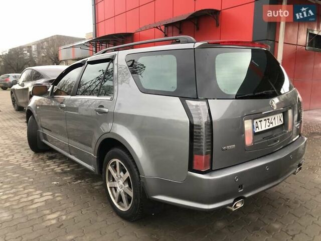 Сірий Каділак SRX, об'ємом двигуна 4.57 л та пробігом 129 тис. км за 7444 $, фото 13 на Automoto.ua