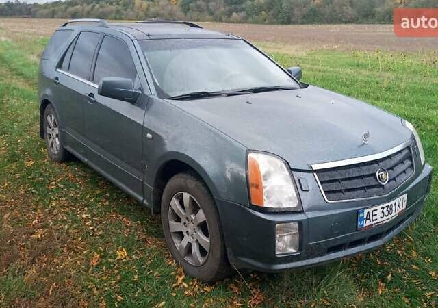 Сірий Каділак SRX, об'ємом двигуна 4.6 л та пробігом 180 тис. км за 4000 $, фото 15 на Automoto.ua
