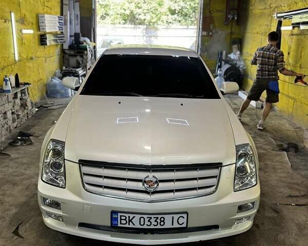 Білий Каділак STS, об'ємом двигуна 3.6 л та пробігом 225 тис. км за 7900 $, фото 37 на Automoto.ua
