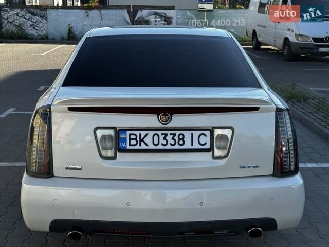 Білий Каділак STS, об'ємом двигуна 3.6 л та пробігом 225 тис. км за 7900 $, фото 36 на Automoto.ua