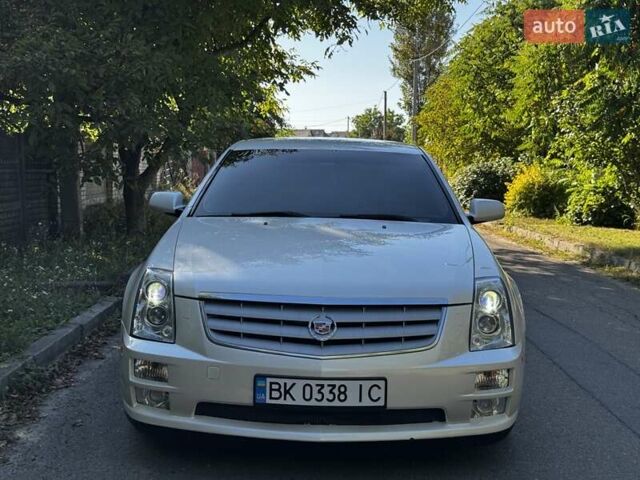 Білий Каділак STS, об'ємом двигуна 3.6 л та пробігом 225 тис. км за 7900 $, фото 3 на Automoto.ua
