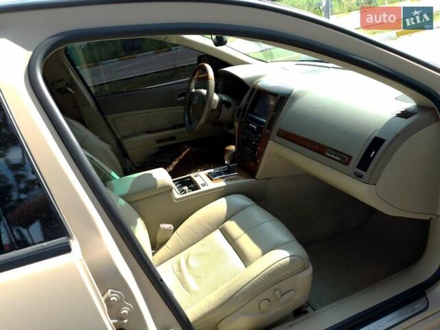 Бежевый Кадиллак STS, объемом двигателя 4.6 л и пробегом 205 тыс. км за 12500 $, фото 15 на Automoto.ua
