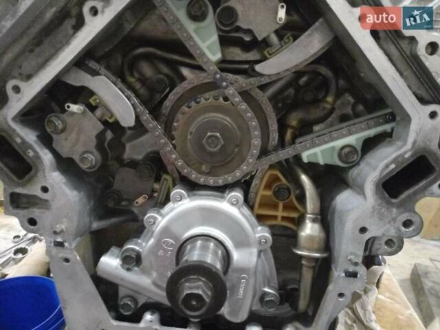 Бежевый Кадиллак STS, объемом двигателя 4.6 л и пробегом 205 тыс. км за 12500 $, фото 34 на Automoto.ua