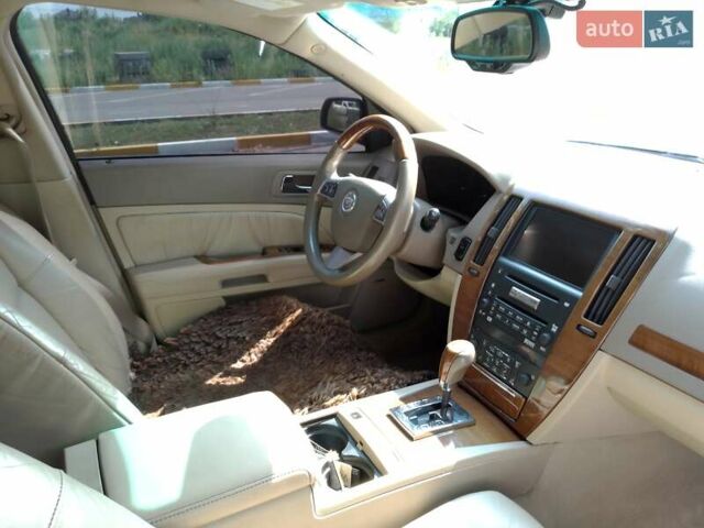 Бежевый Кадиллак STS, объемом двигателя 4.6 л и пробегом 205 тыс. км за 12500 $, фото 16 на Automoto.ua