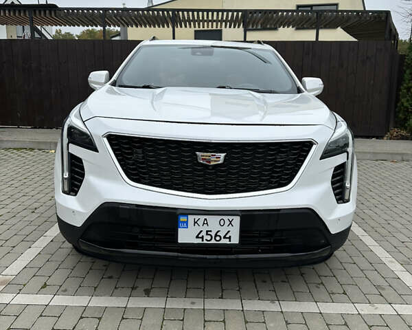 Кадиллак XT4 2018 в Киеве на Automoto.ua Белый Кадиллак XT4, объемом двигателя 2 л и пробегом 88 тыс. км за 23000 $, фото 2 на Automoto.ua