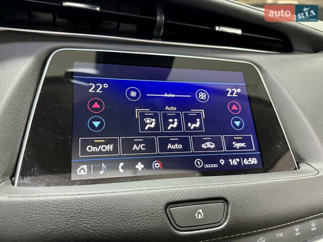 Білий Каділак XT4, об'ємом двигуна 2 л та пробігом 105 тис. км за 22500 $, фото 68 на Automoto.ua