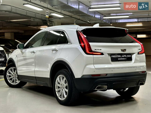 Білий Каділак XT4, об'ємом двигуна 2 л та пробігом 105 тис. км за 22500 $, фото 23 на Automoto.ua