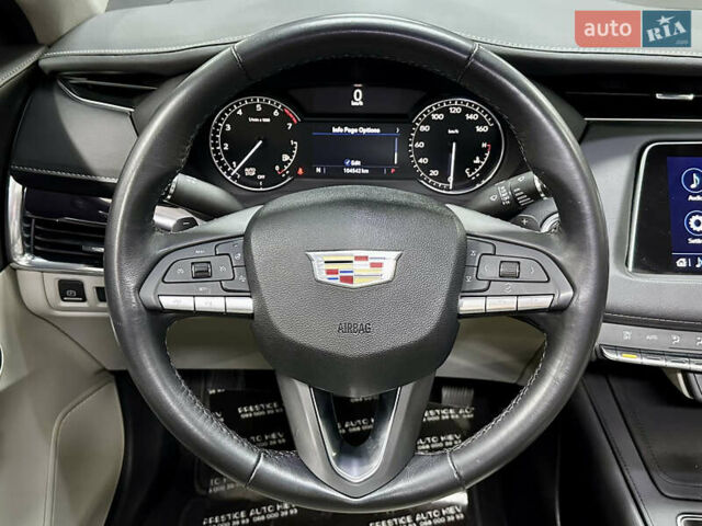 Білий Каділак XT4, об'ємом двигуна 2 л та пробігом 105 тис. км за 22500 $, фото 51 на Automoto.ua