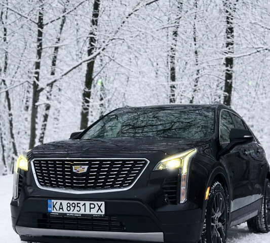 Черный Кадиллак XT4, объемом двигателя 2 л и пробегом 17 тыс. км за 25800 $, фото 1 на Automoto.ua