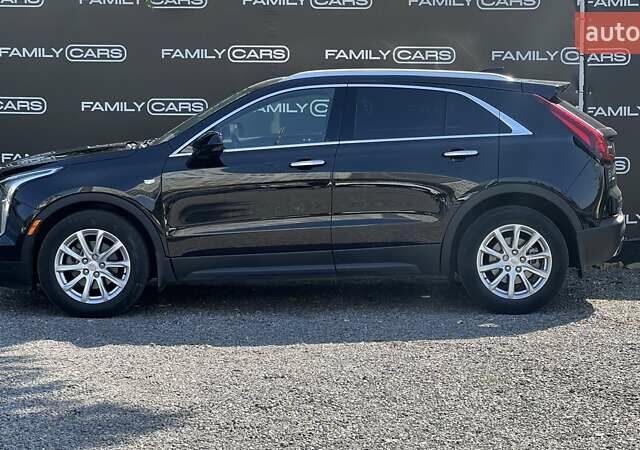 Черный Кадиллак XT4, объемом двигателя 2 л и пробегом 97 тыс. км за 20800 $, фото 3 на Automoto.ua